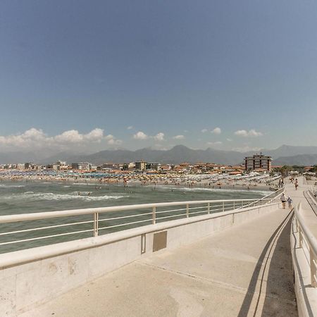 Sul Mare Διαμέρισμα Λίντο ντι Καμαϊόρε Εξωτερικό φωτογραφία