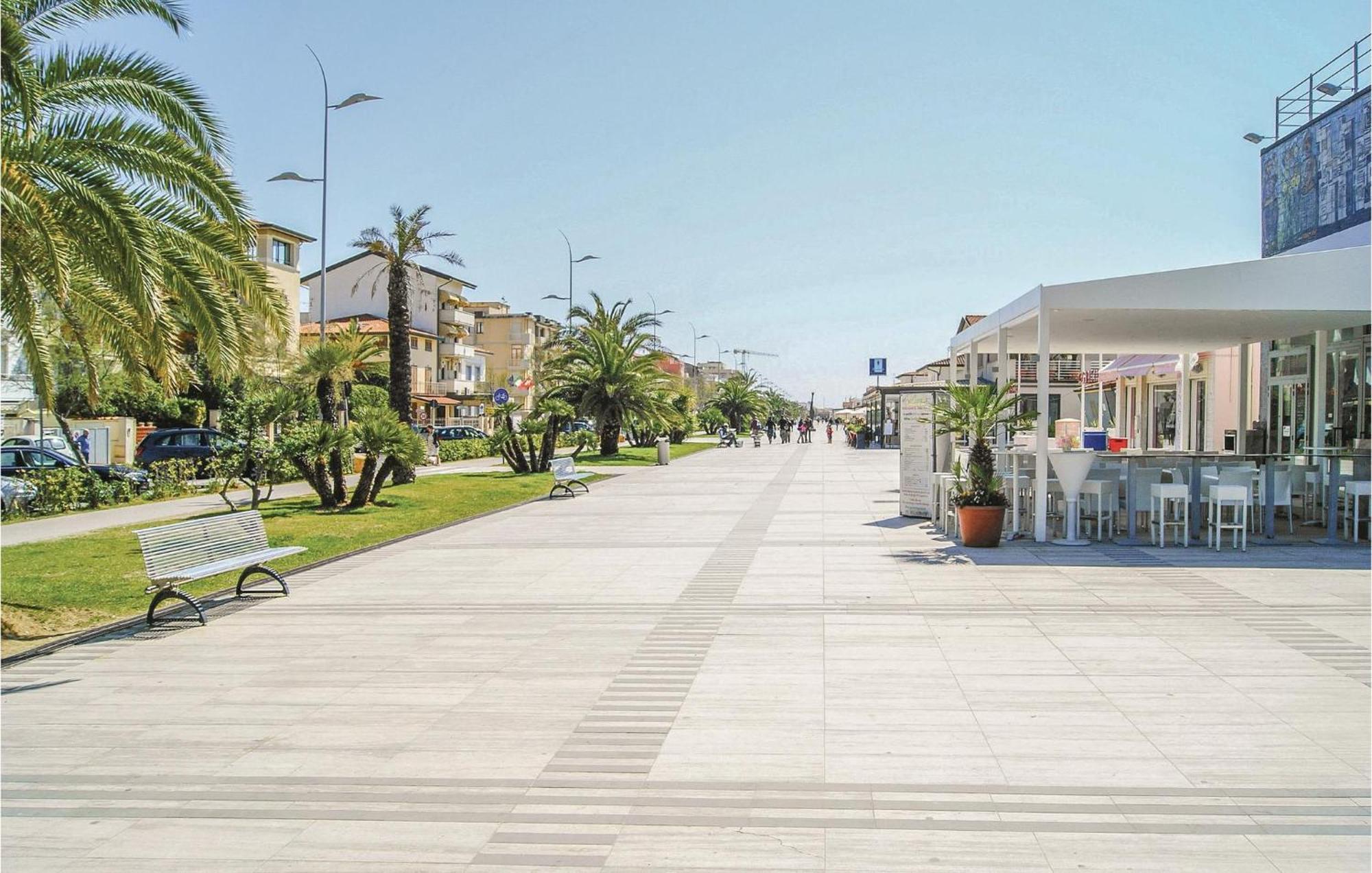 Sul Mare Διαμέρισμα Λίντο ντι Καμαϊόρε Εξωτερικό φωτογραφία